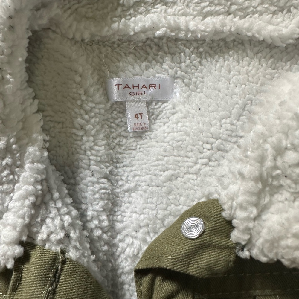 Tahari Olive Jacket with White Fleece Lining - Picture 8 of 8